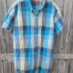 Arizona Jean Company Blue and Green Plaid Short-Sleeve Button-Down Shirt